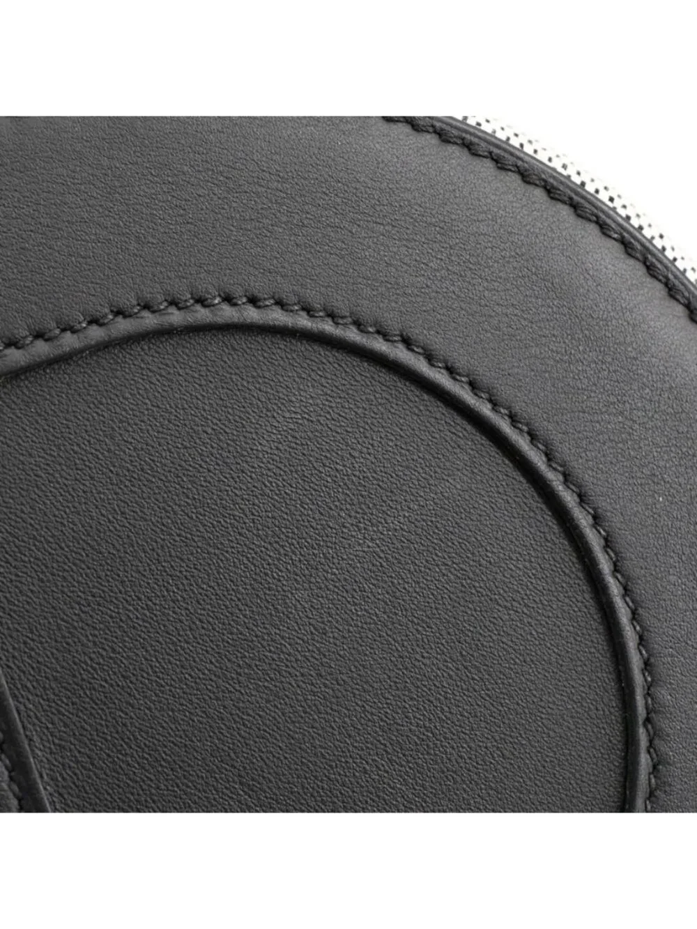 Hermes Handbag in the Loop 18